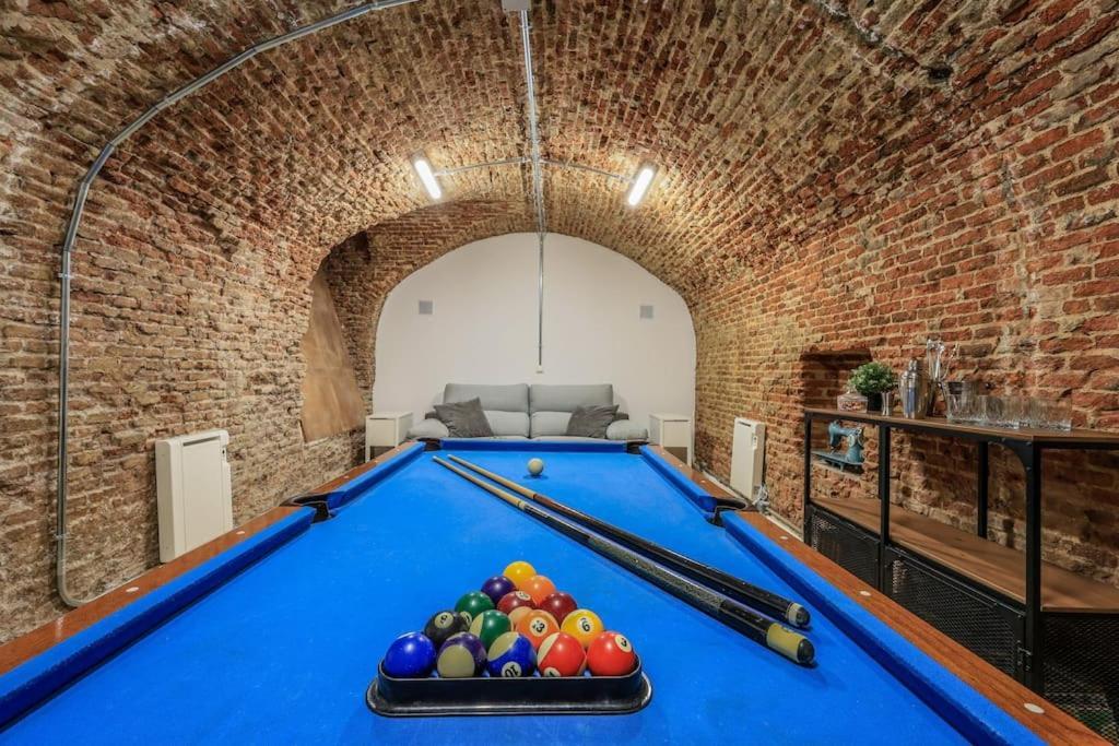 Apartamento Unique Flat La Latina * Billiard & Darts Madrid Exterior foto